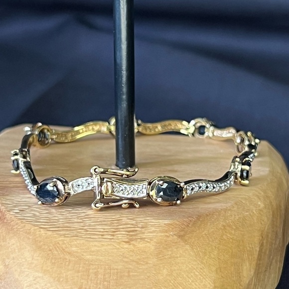 Price Drop- Vintage Genuine Diamonds & lab created sapphire bracelet - Picture 2 of 10